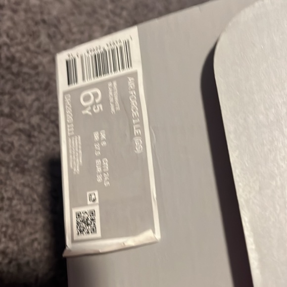 Air Force 1 - Picture 3 of 4